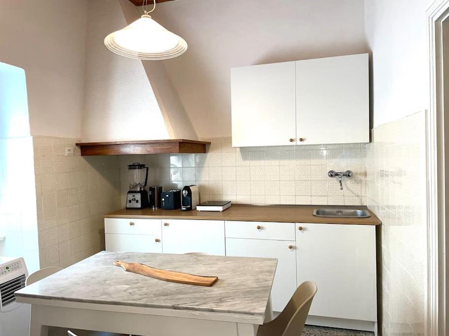 Historic Downtown Home By The Sea With King Bed Monterosso al Mare Exterior foto